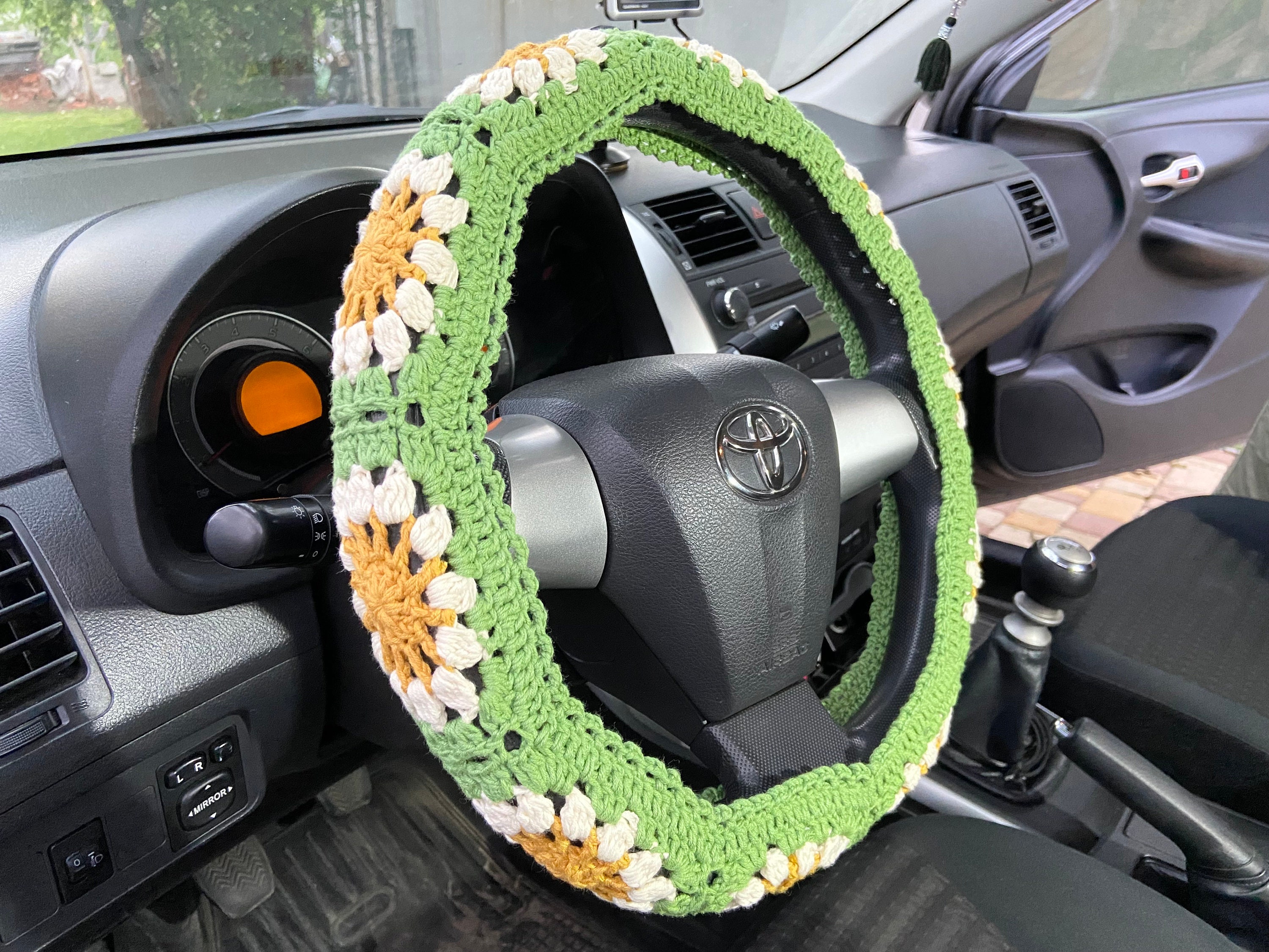 Red And Green Knitted Fabric Speed Unique Printing Car Interior Steering  Wheel Cover, Anti-sweat, Non-slip,universal For Auto Parts, - Temu