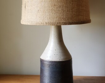 Ceramic Table Lamp | Tapered Comb