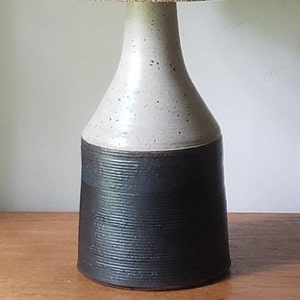 Ceramic Table Lamp Tapered Comb image 2
