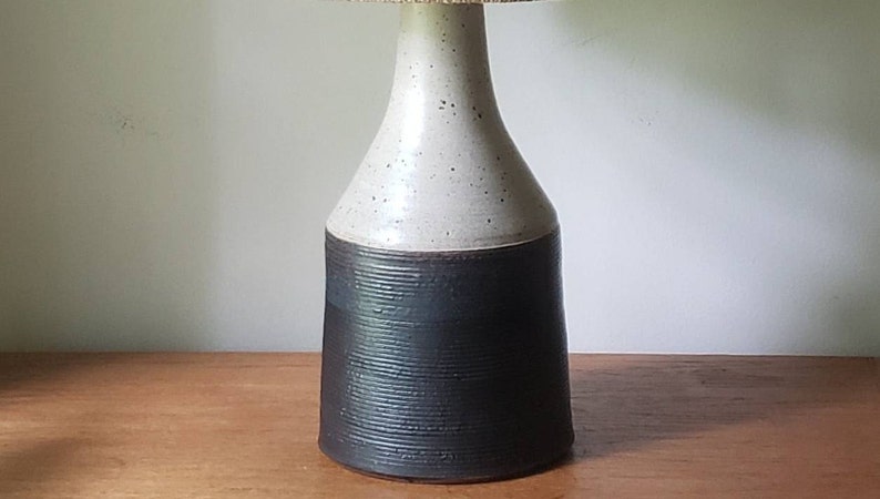 Ceramic Table Lamp Tapered Comb image 2