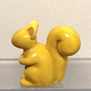 3D miniature yellow squirrel, 3cm glazed ceramic bean, king cake or collection, Epiphany, unique piece