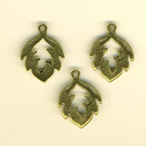 Openwork bronze metal leaf charms, set of three 20 mm filigree charms, charms for creating costume jewelry, necklaces