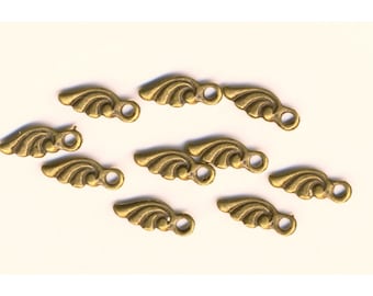 Liquidation de breloques petites ailes bronze, dix charms de 10 mm pour création de bijoux, embellissements, broderie, fin de série