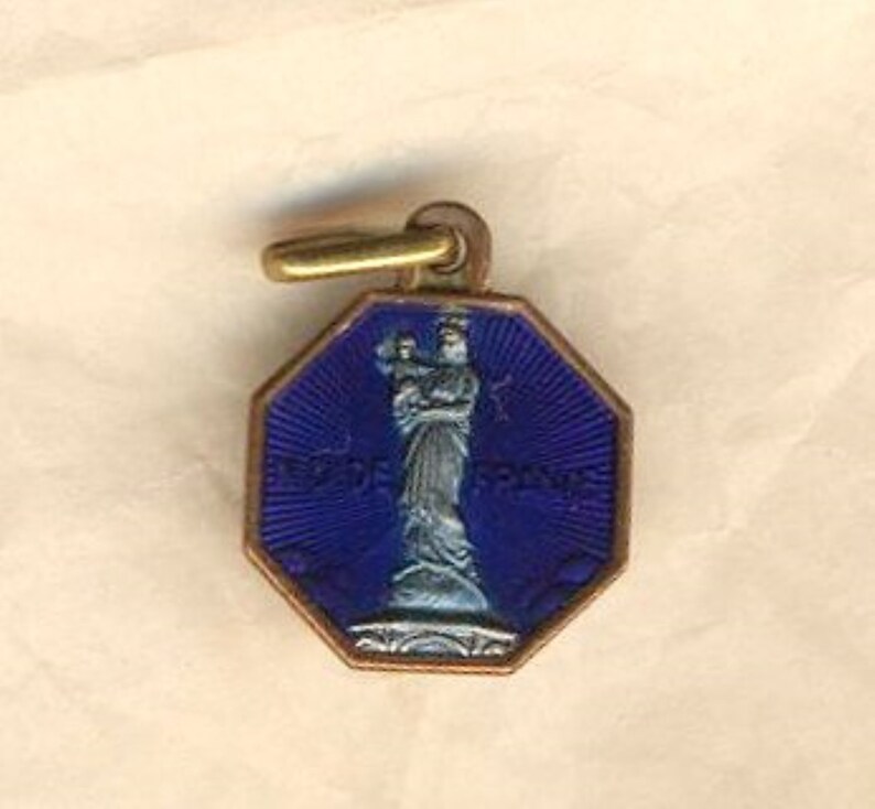 Ancienne médaille émaillée de la Vierge du Puy objet de image 0