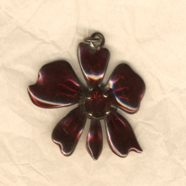 Pendentif fleur émaillé rouge grenat signé Babylone Paris, violette ou pensée avec rhinestones, vintage français, bijouterie fantaisie