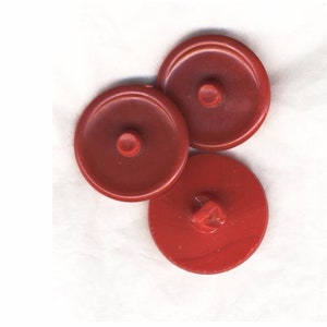 Anciens boutons rouges en pâte de verre, lot de 4 pièces gravés et peintes, 24 mm, embellissement couture, collection années 40, rares image 5