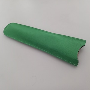 Custodia piatta in vera pelle per ventilatori da 23 cm / Protezione e stile fatti a mano / Regalo perfetto per gli amanti dei ventilatori / Resistente e compatta