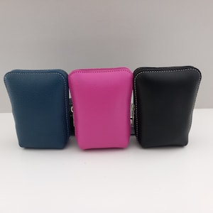 Portasigarette in pelle fatto a mano da Ubrique: accessorio per fumatori elegante e funzionale.