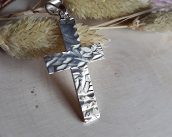 Handgearbeitetes Kreuz aus Silber, Handarbeit, Geschenk,