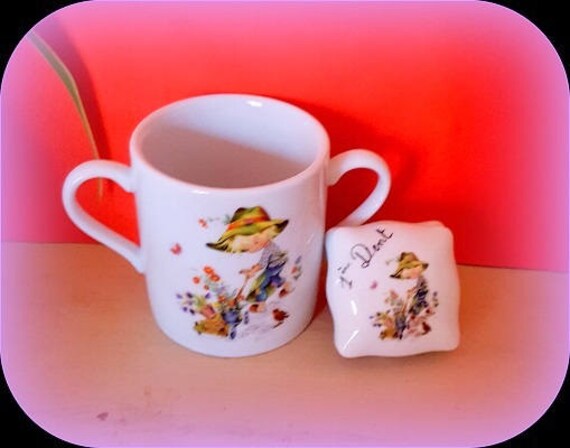 Mug 2 Anses avec Boite 1Ère Dent Motif Poulbot sur Porcelaine de Limoges