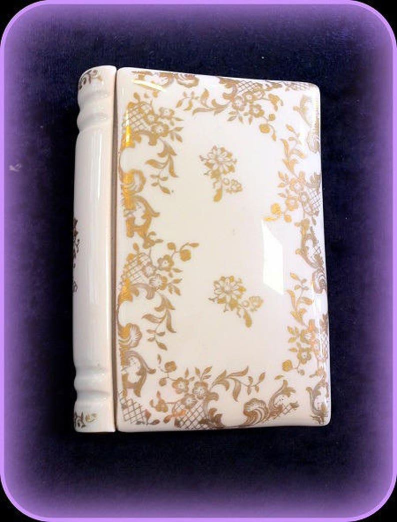 Log shaped jewelry box casket intimate pattern gold pink Limoges porcelain