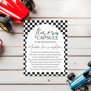 Cápsula del tiempo de cumpleaños de coche de carreras, plantilla de primer cumpleaños de Fast One, letrero editable para el primer cumpleaños de niño, tarjeta imprimible de coche de bebé, decoración para el primer cumpleaños