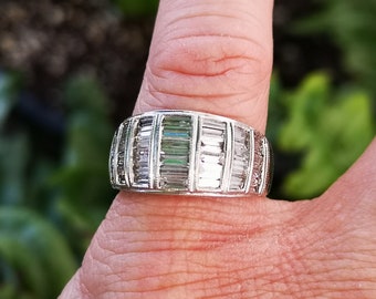 Amazing Estate Find modern 14K white gold mens ladies ring loaded with baguette diamonds Stunning look Very sparkly WATCH VIDEO