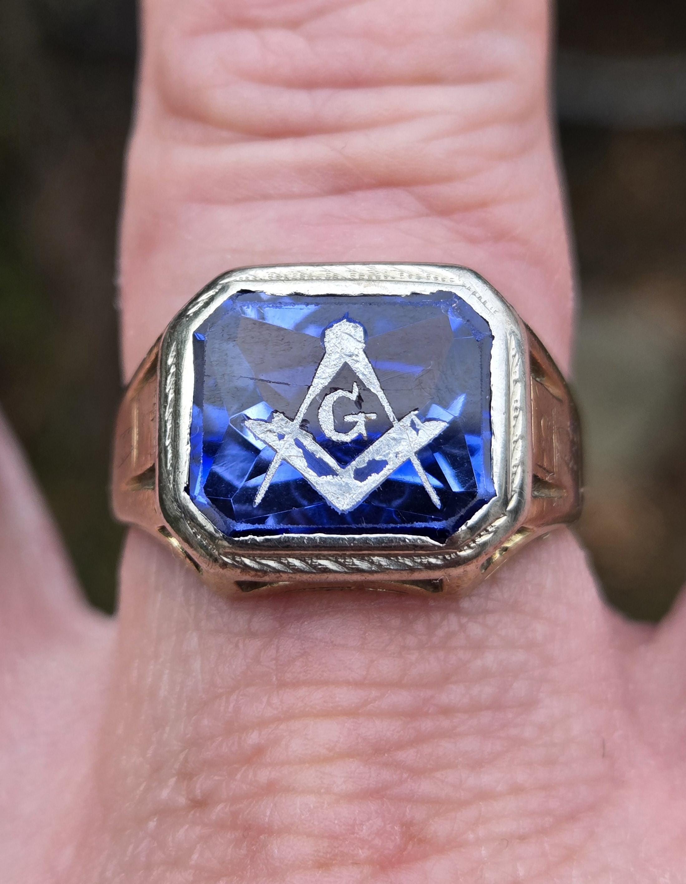 Rare Amazing Estate Find 1940s Art Deco style 10k yellow and white gold detailed mens Masonic Mason grand master ring WOW WATCH VIDEO