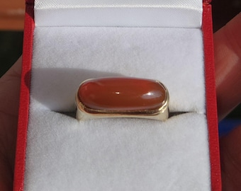 Rare Estate Vintage 18k yellow gold mens mens ladies signet ring with long oval shaped cabochon cut carnelian With Appraisal WATCH VIDEO