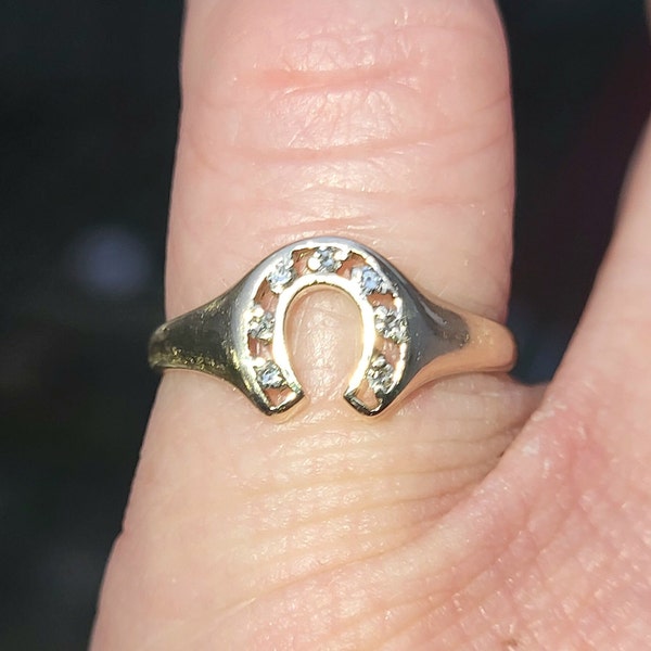 Amazing Estate Vintage 10k yellow gold Diamond Horseshoe Good Luck dainty Girls ladies childs ring with diamonds Great look WATCH VIDEO