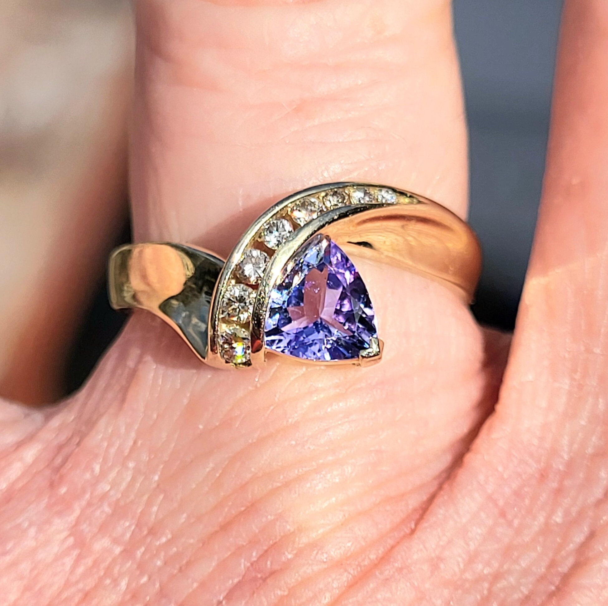 Spectacular Estate striking trillion shape genuine Tanzanite 14k yellow gold with diamonds ladies ring Amazing With Appraisal WATCH VIDEO