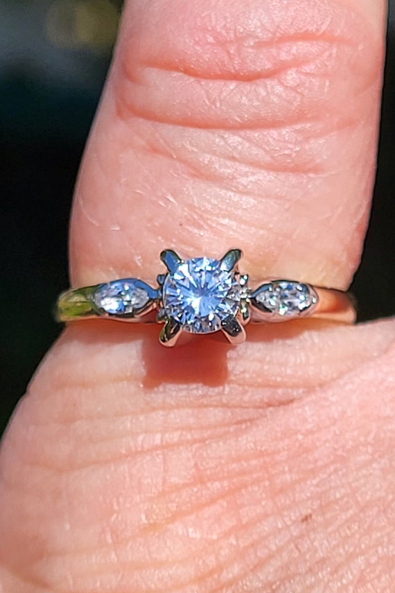 Gorgeous Antique classic diamond Engagement ladies