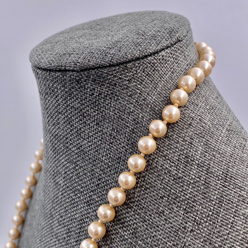 MARVELLA Vintage Creamy Pearlescent Bead Knotted Signed Necklace