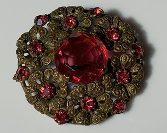 1940s Brooch with Pink Stones set in Gold tone Floral Design