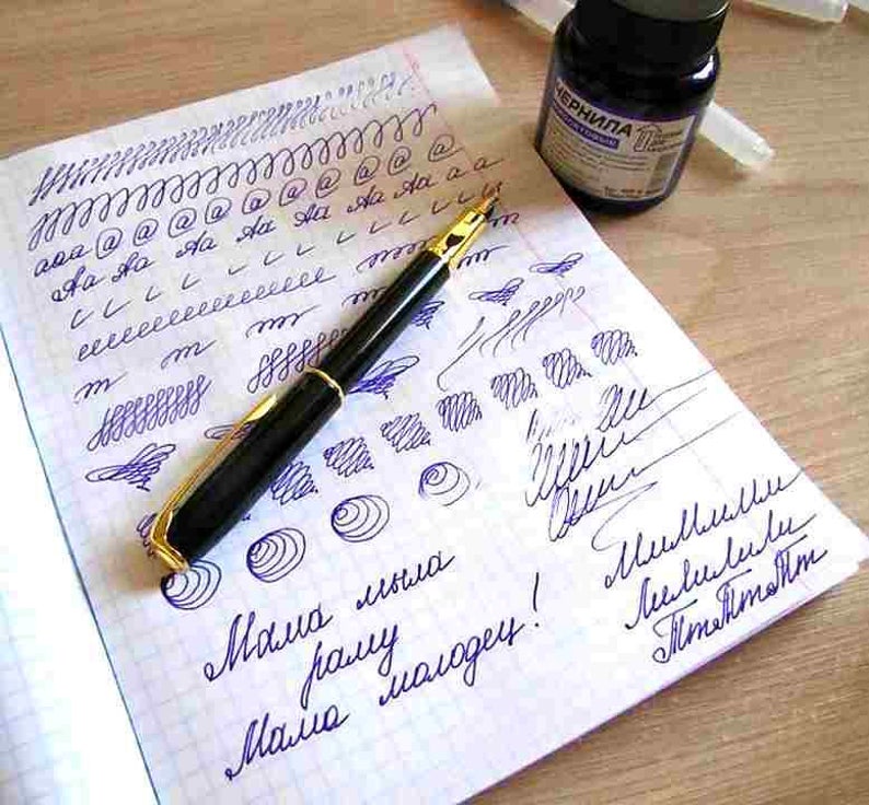 hand lettering with fountain pen