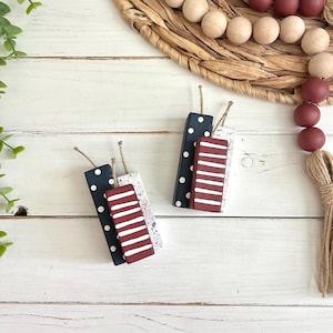 Mini Firecracker Bundles - wood decor - red white and blue - 4th of July - hand painted - Independence Day - Stars and Stripes