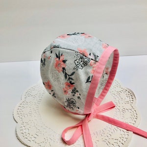 Cotton baby bonnet . Baby bonnet.