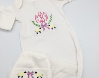 Infant gown.Infant hat.Newborn hat and gown set.Personalized newborn cotton daygown and hat