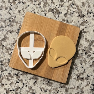 ALIEN Cookie Cutter, Fondant Cutter
