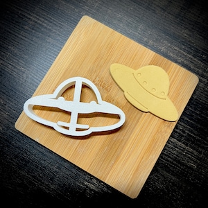 SPACESHIP, Flying Saucer, UFO Cookie Cutter/ Fondant Cutter