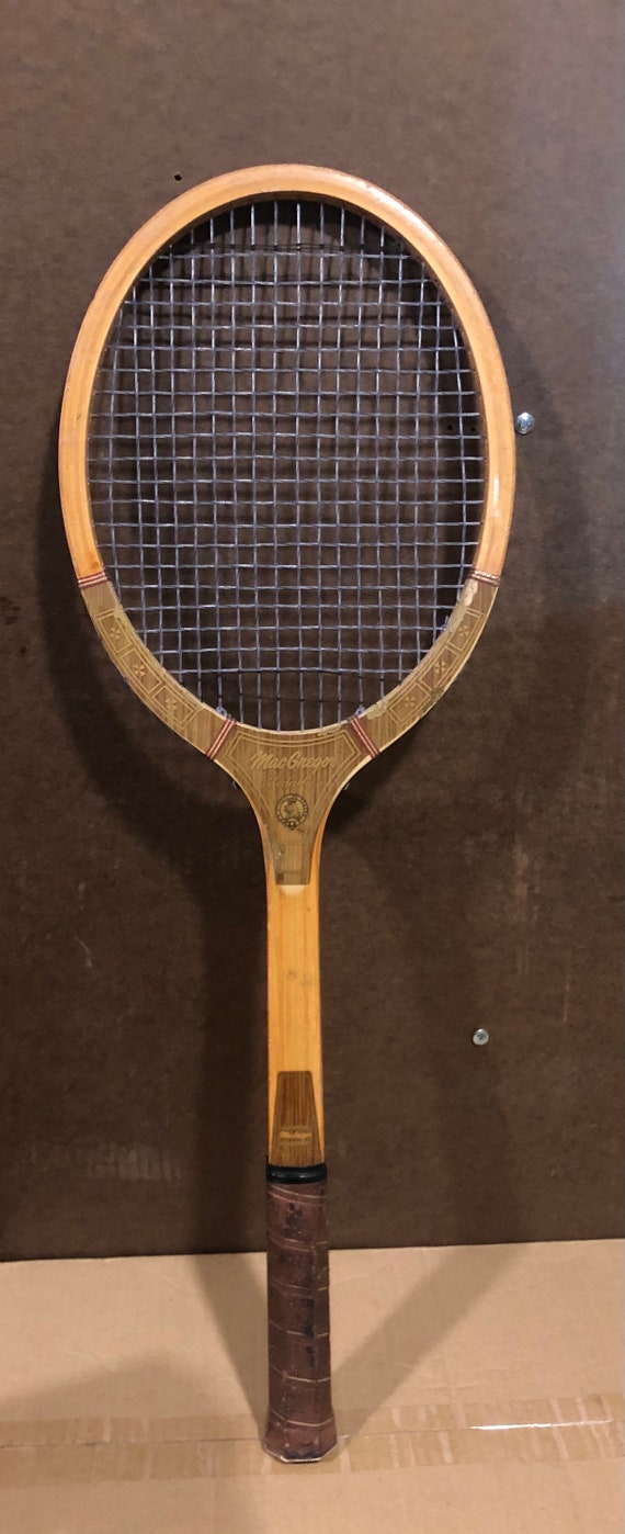 RAQUETTE DE TENNIS EN BOIS VINTAGE ANNÉES 1950 MACGREGOR