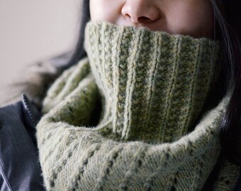 Foggy Spring - easy cowl pattern | winter accessory | best knits for fall | quick & simple pattern | PDF download