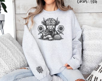 Highland Cow Sweatshirt, Western Crewneck, Gifted Sweatshirt, Cow Sweater-Shirt for Women, Cow Gifted Sleeve Print, Country Western Clothes
