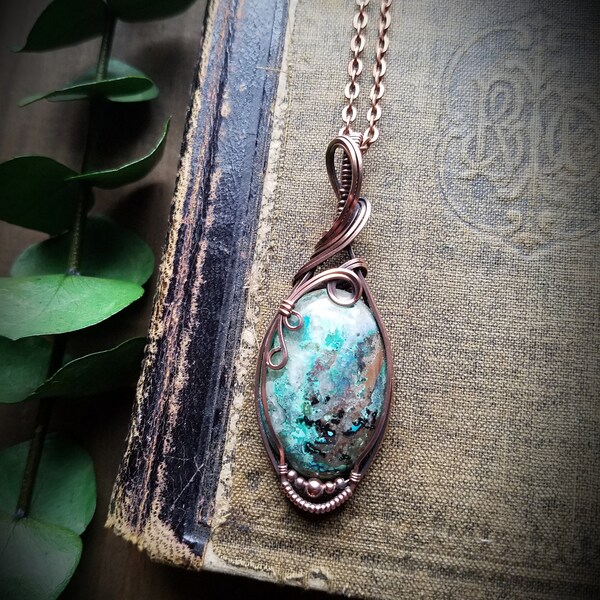 Kupferdraht gewickelt Azurite Halskette