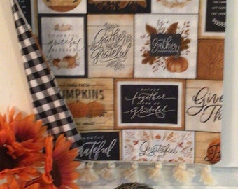 Fall Farmhouse Table Runner: Thanksgiving Pumpkin Plaid