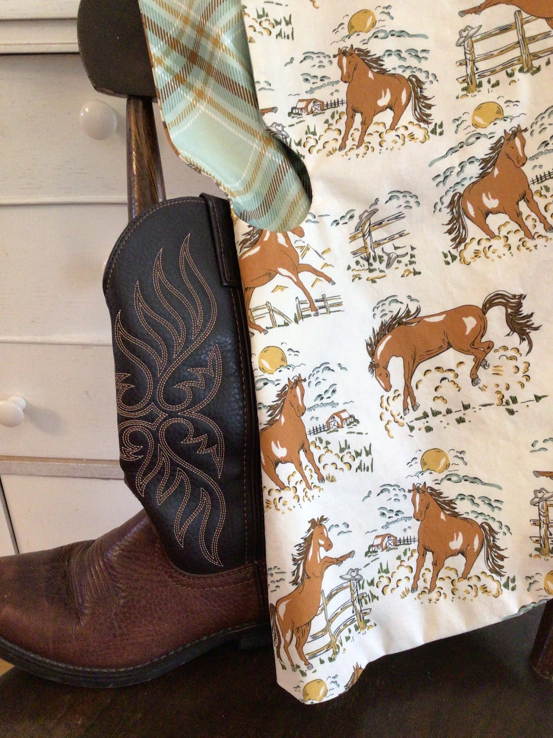 Western Christmas Tree Skirt 