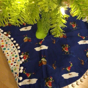 Blue Grinch Christmas Tree Skirt: Pom-Pom Trim, Polka Dot Decor