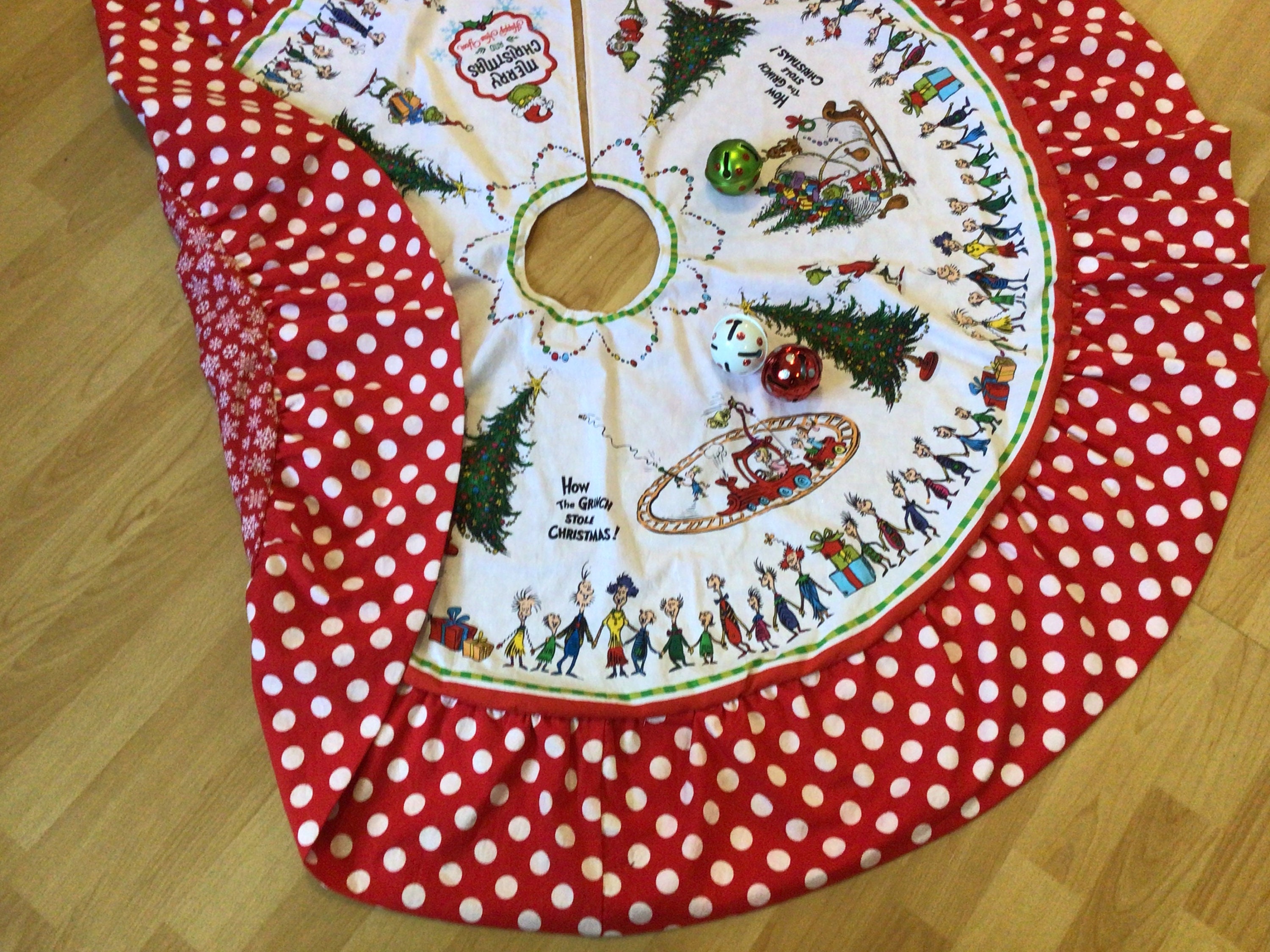 Grinch Christmas tree skirt Dr.Seuss Christmas Grinch decor Etsy