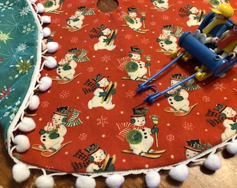 Vintage Snowman Christmas Tree Skirt with Pom Pom Trim