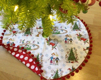 Grinch Christmas small table top tree skirt 24” Dr.Seuss Christmastree skirt Hobby lobby Grinch tree skirt Pom-Pom  tree skirt grinch decor