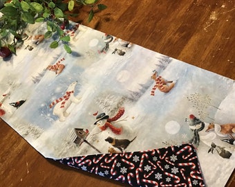 Christmas table runner Christmas snowman table runner winter animals Snowman decor woodsy snowflake Christmas country snowman table runner