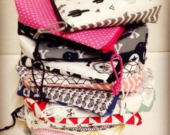 AVAILABLE pouch two-faced several designs to choose from