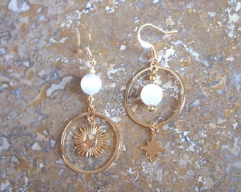 "Bianca" earrings in selenite and gold, dangling and asymmetrical sun and star design. Original white earring. Christmas gift