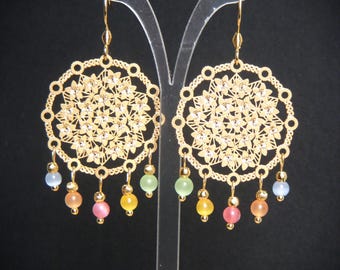 Earrings with filigree print, golden flower motif and multicolored cat's eye glass beads. Boho chic earring I