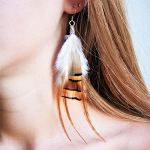 Single feather earring. Wife gift. Natural feathers. Boho-chic style. Feather jewelry. Original earring.