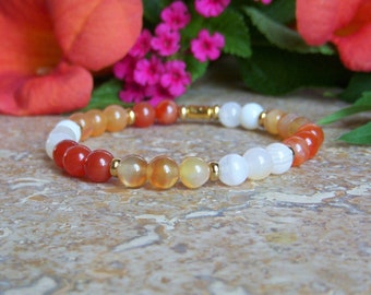 AGATE bracelet from Botswana in autumn tones. Spacer beads in gold-tone stainless steel. Gift idea for women Christmas, Birthday.