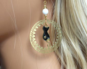 "Felicia" cat earrings, asymmetrical, mismatched in black and white. 2 models to choose from. Original gift for women.