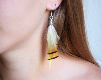 Single feather earring. Wife gift. Natural feathers. Boho-chic style. Feather jewelry. Original earring.