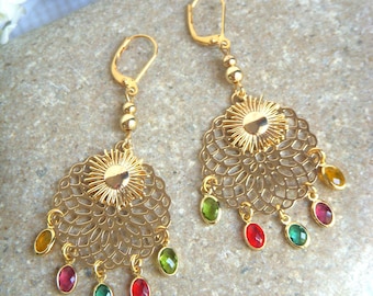Multicolored "Vera" earrings in glass, gold and brass. Original Christmas gift for women. Gold dangling earrings with sun.