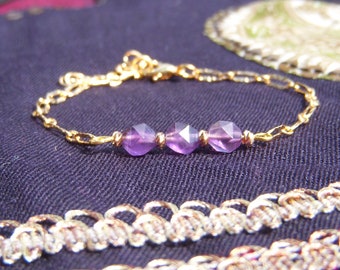 AMETHYSTE bracelet I Fine and delicate women's bracelet I Chiseled 18 k gold chain I Natural stone bracelet I Original women's gift